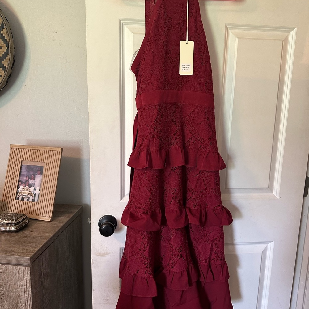 Elegant Lace Midi Dress by The Clothing Company